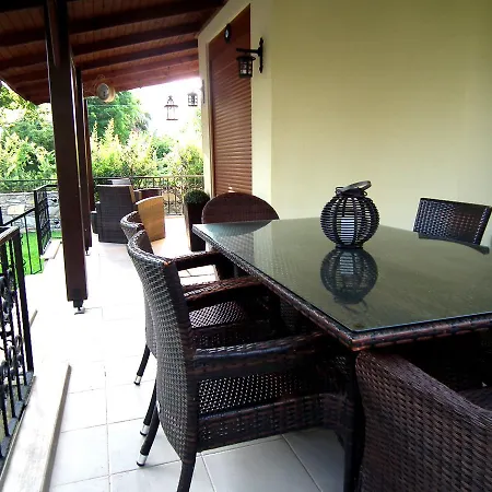 Nefise Villa *